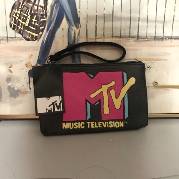 This retro adorable MYV canvas perfect TO GO WITH Any style Wristlet - Picture 3 of 6